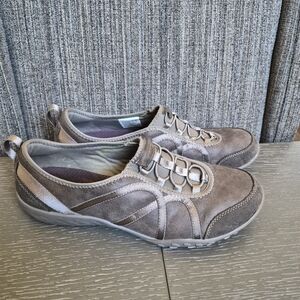 Skechers Breath Easy Taupe Slip-On Casual Sneakers